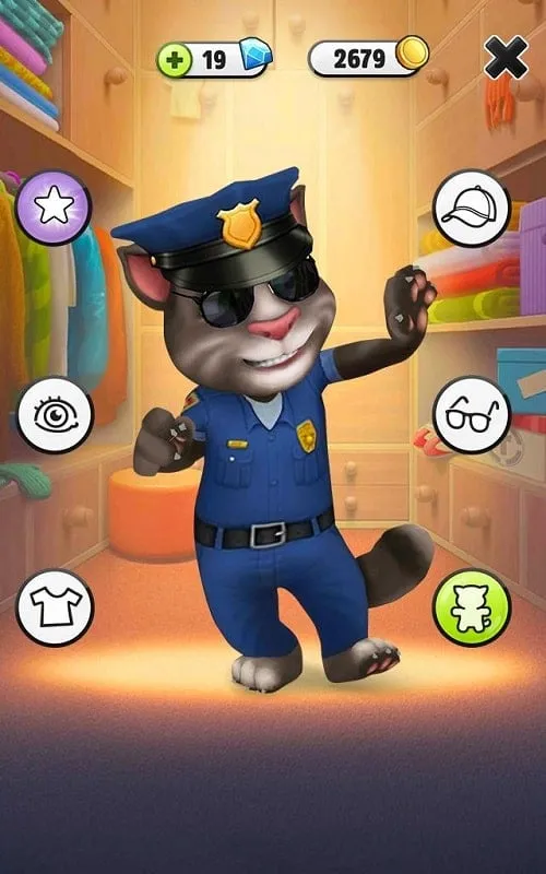 Mèo Tom đang chơi game