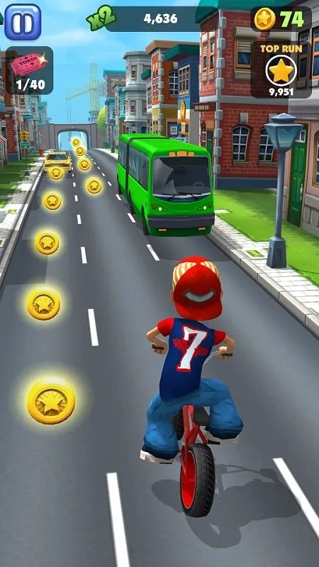 Người chơi đang thu thập tiền vàng trong Bike Blast